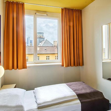 B&B Hotel Frankfurt-Hbf Frankfurt am Main Buitenkant foto