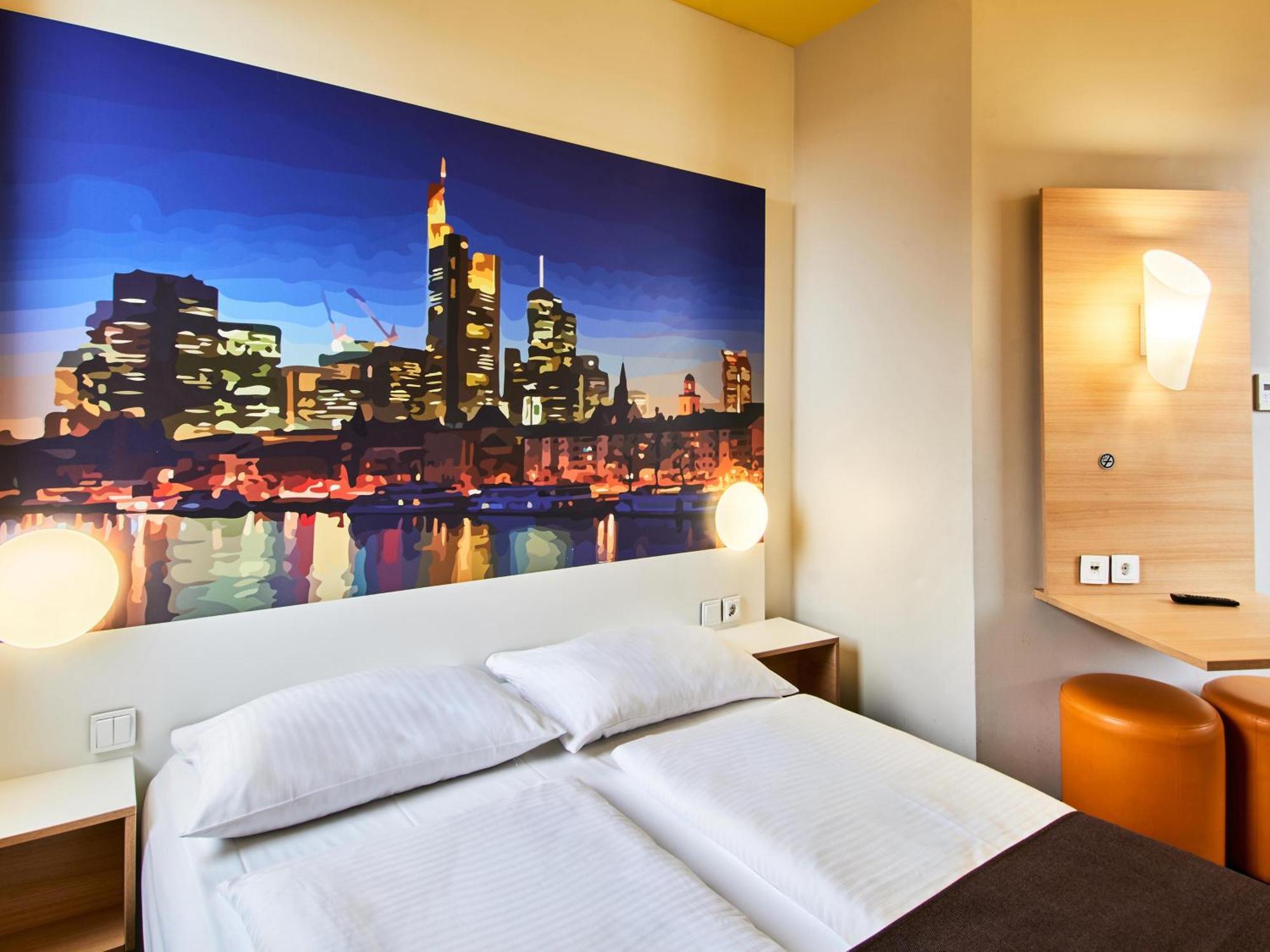 B&B Hotel Frankfurt-Hbf Frankfurt am Main Buitenkant foto